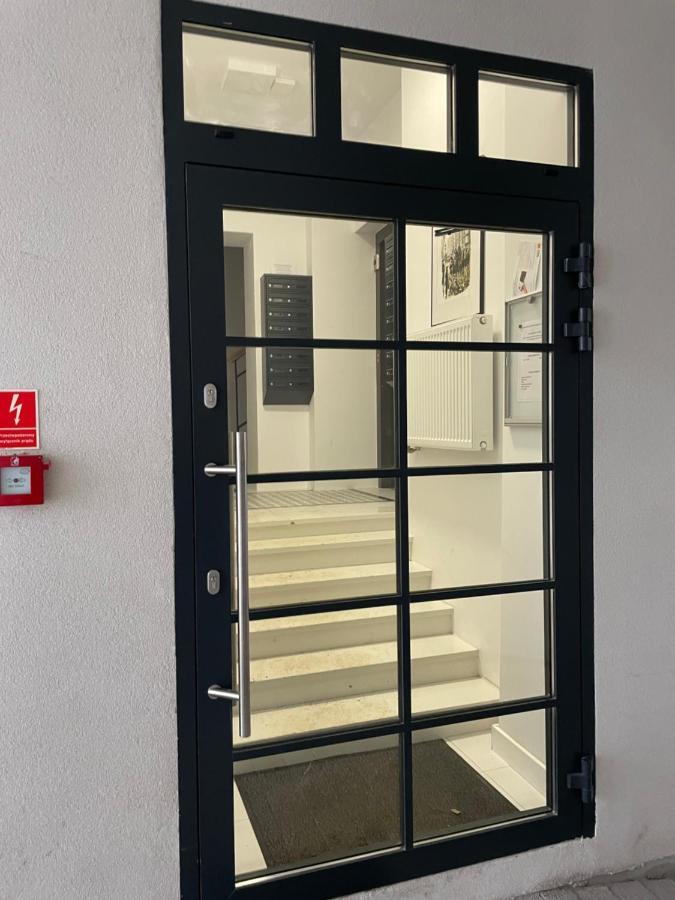 Nowy Apartment Przy Placu Szembeka Warschau Exterior foto