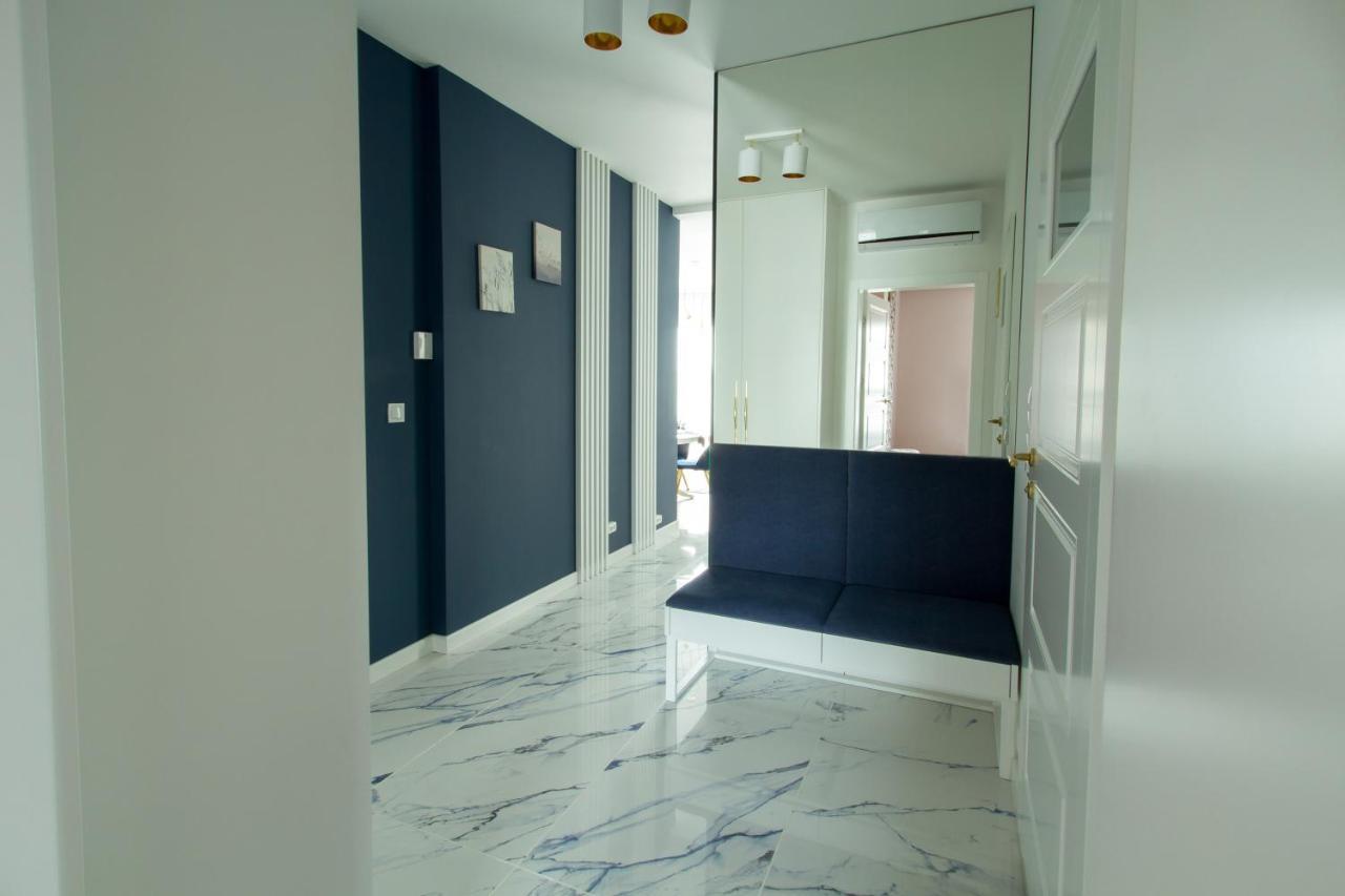 Nowy Apartment Przy Placu Szembeka Warschau Exterior foto