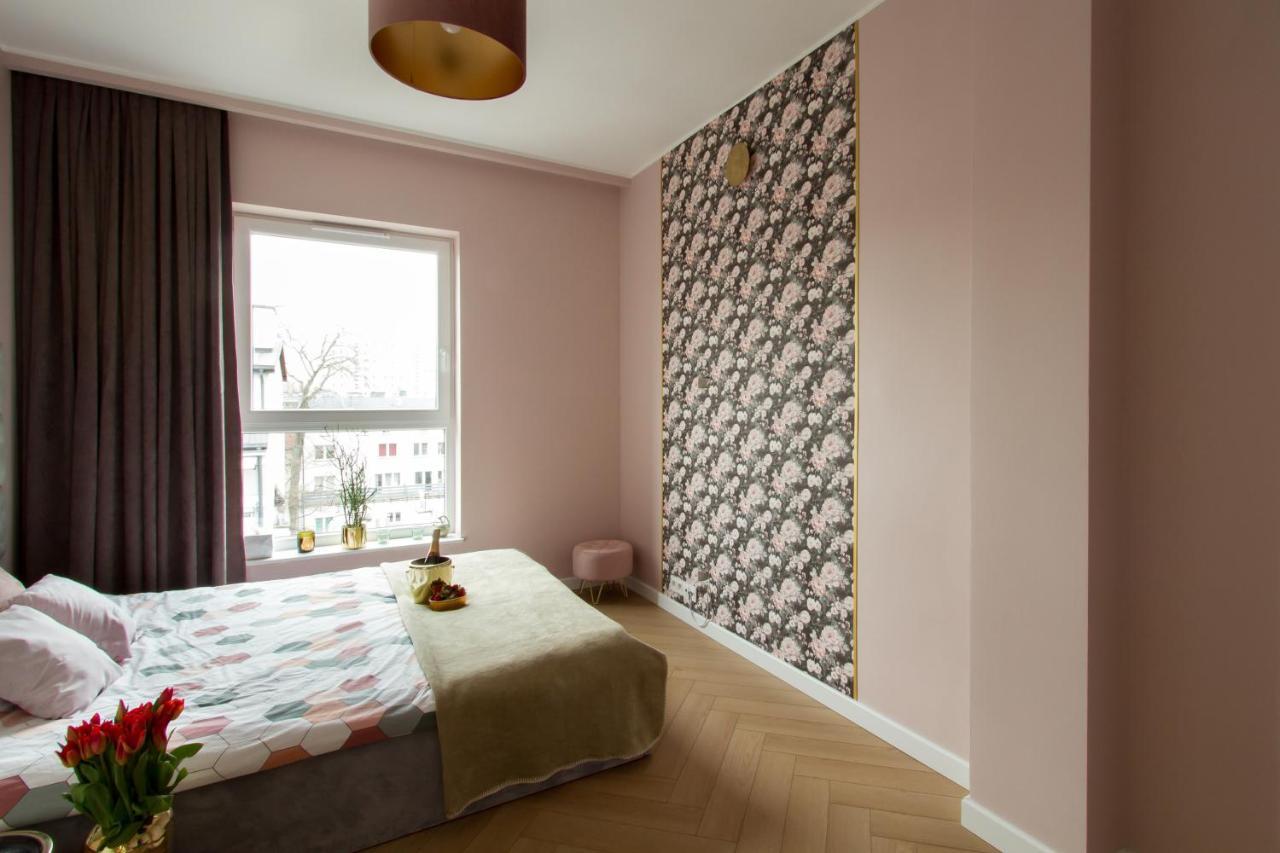 Nowy Apartment Przy Placu Szembeka Warschau Exterior foto